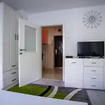 Apartamento Suburban Escape 1