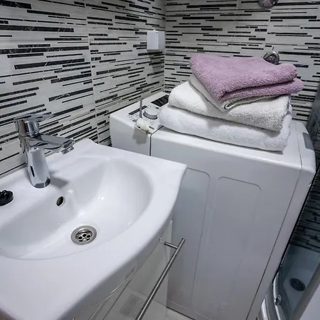 Suburban Escape 1 شقة *