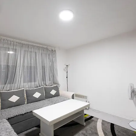 Suburban Escape 1 Apartamento